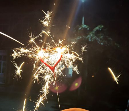 燈火映團圓 喜樂迎元宵圖1 燈火映團圓 喜樂迎元宵圖1